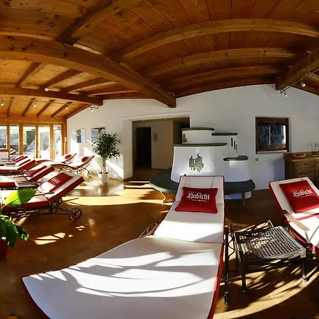 哈比希特酒店 3*