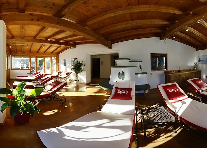 哈比希特酒店 3*